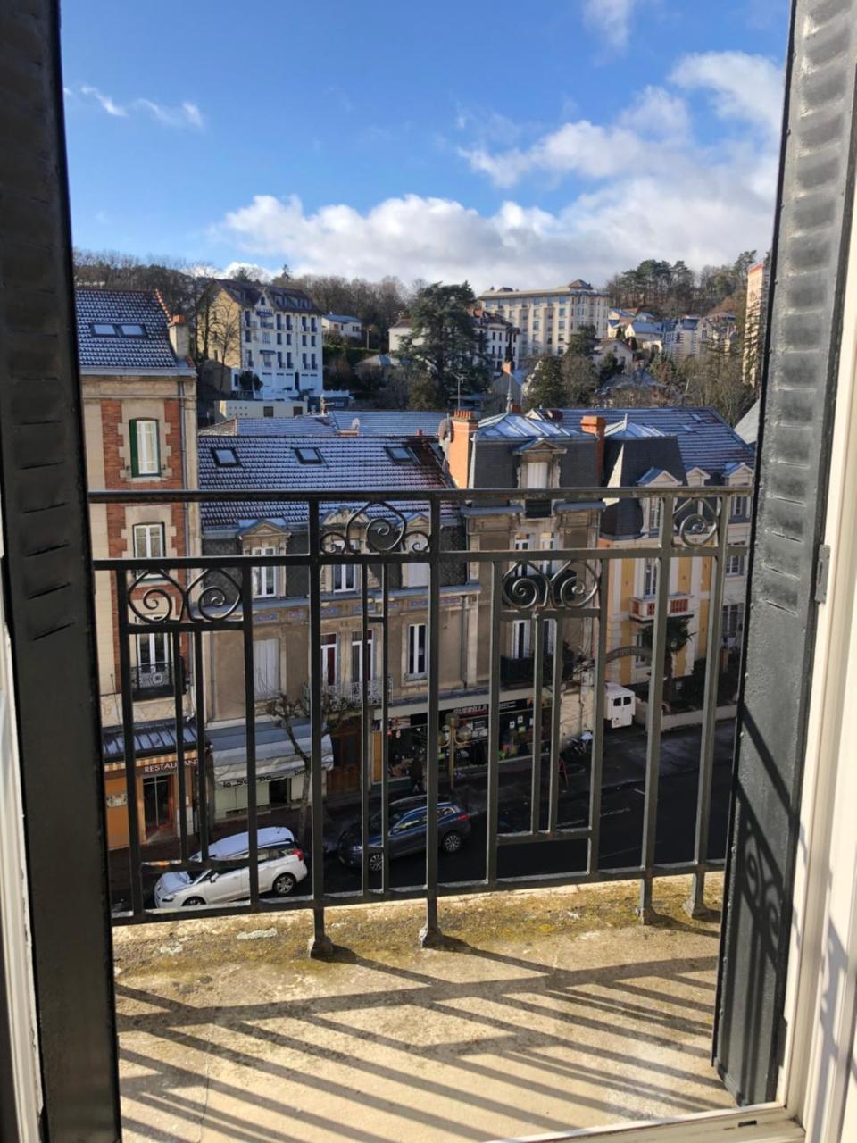Hotel De Paris Шатель-Гийон Экстерьер фото